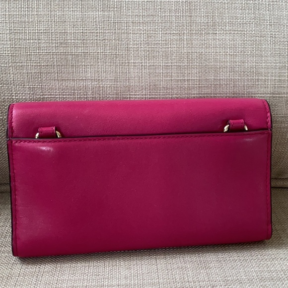 Coach Smooth Leather Pink Wallet Phone with Strap - Picture 3 of 4